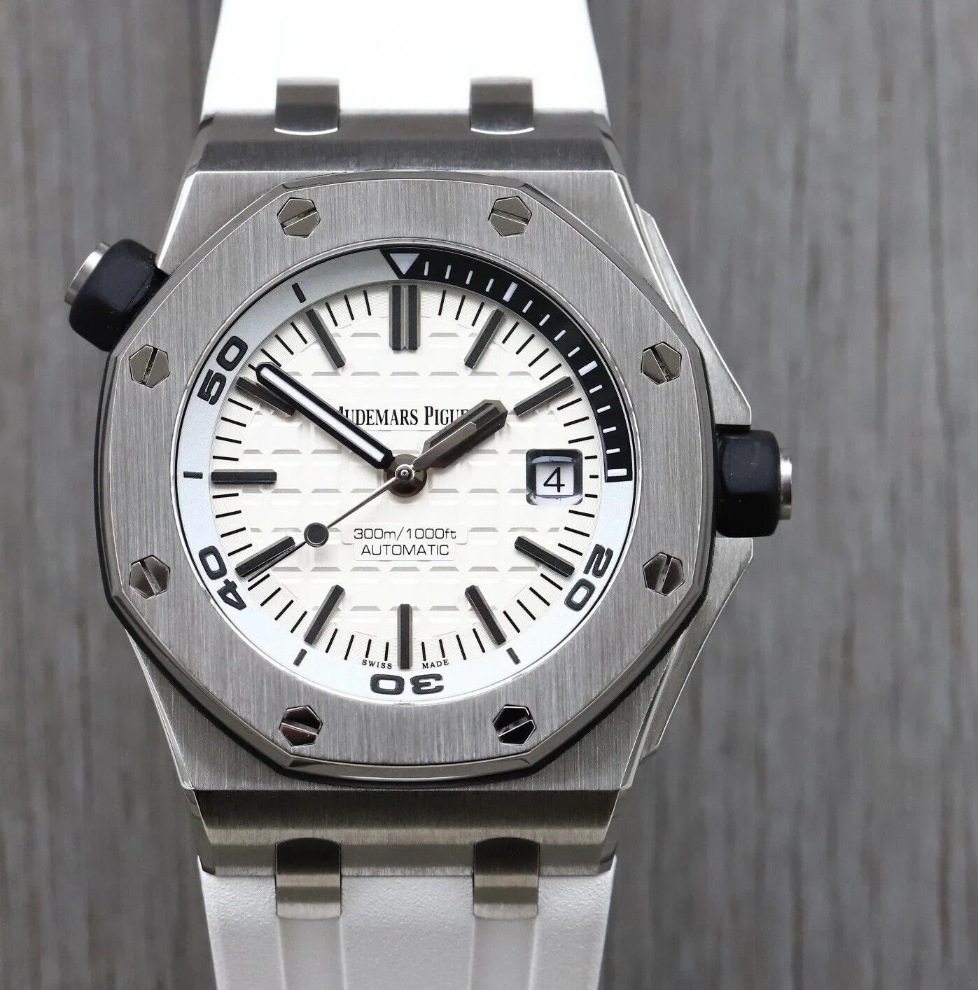 Audemars Piguet Royal Oak Offshore Diver 15710ST.OO.A002CA.01